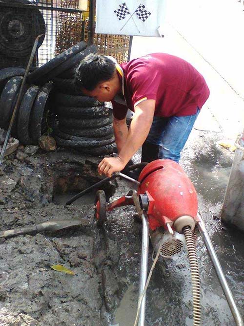 20 - https://กําจัดท่อตัน.com | งูเหล็กกำจัดท่อตัน เราคือผู้เชี่ยวชาญแก้ไขท่อน้ำทิ้งอุดตันด้วยทีมงานมากประสบการณ์ เครื่องมือทันสมัยจาก USA รวดเร็ว ประหยัด ไม่ต้องทุบ รับประกันผลงาน 24 ชั่วโมง