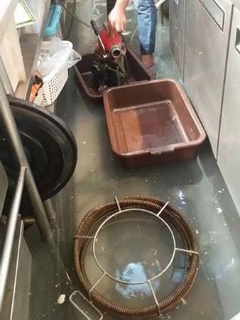 23 - https://กําจัดท่อตัน.com | งูเหล็กกำจัดท่อตัน เราคือผู้เชี่ยวชาญแก้ไขท่อน้ำทิ้งอุดตันด้วยทีมงานมากประสบการณ์ เครื่องมือทันสมัยจาก USA รวดเร็ว ประหยัด ไม่ต้องทุบ รับประกันผลงาน 24 ชั่วโมง