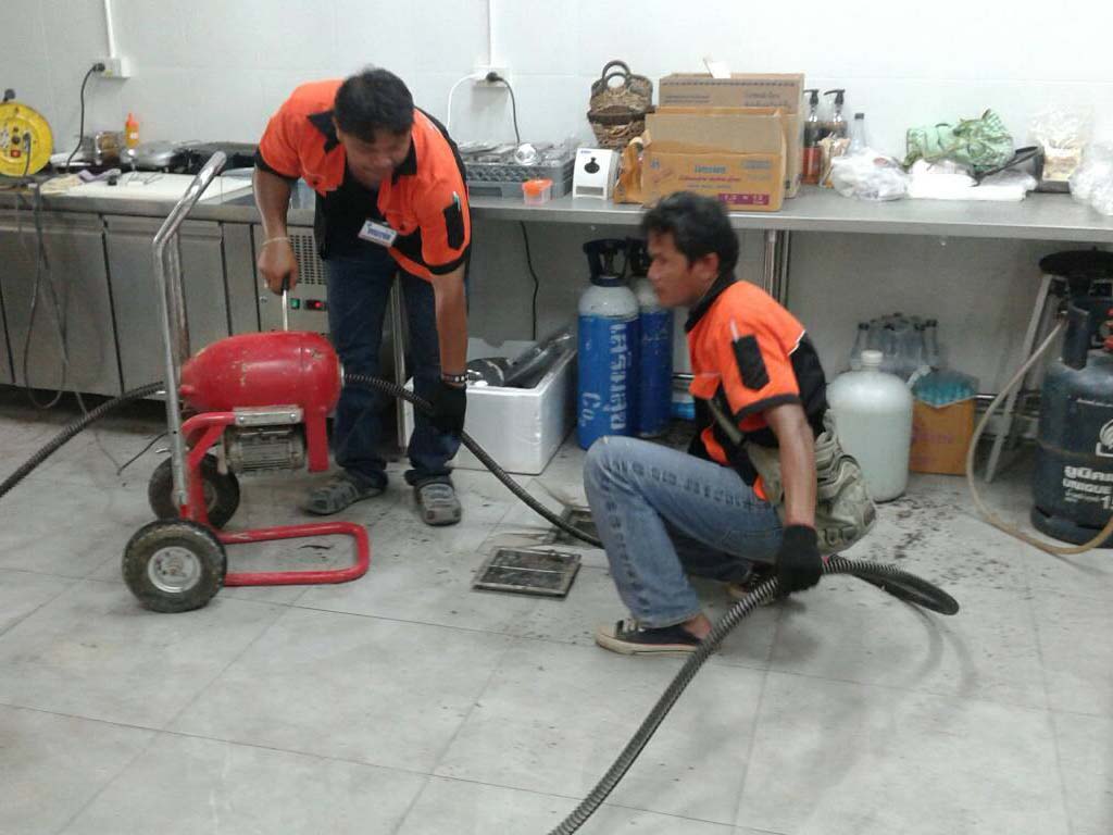 6 - https://กําจัดท่อตัน.com | งูเหล็กกำจัดท่อตัน เราคือผู้เชี่ยวชาญแก้ไขท่อน้ำทิ้งอุดตันด้วยทีมงานมากประสบการณ์ เครื่องมือทันสมัยจาก USA รวดเร็ว ประหยัด ไม่ต้องทุบ รับประกันผลงาน 24 ชั่วโมง